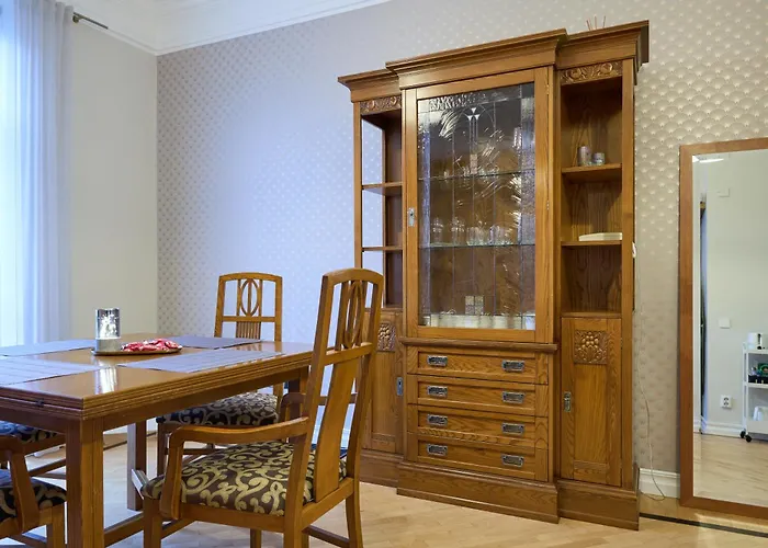 Korter Unique In Centre *