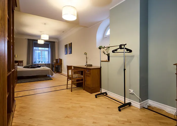 Unique In Centre Apartment