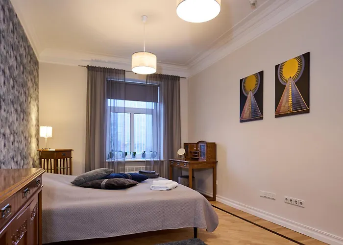 Unique In Centre Apartment